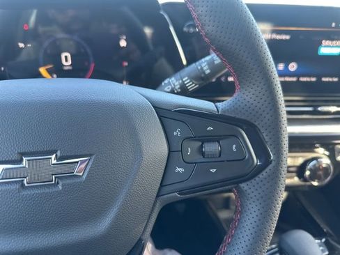 New 2026 Chevrolet Trax RS w/ Sunroof Package image 19