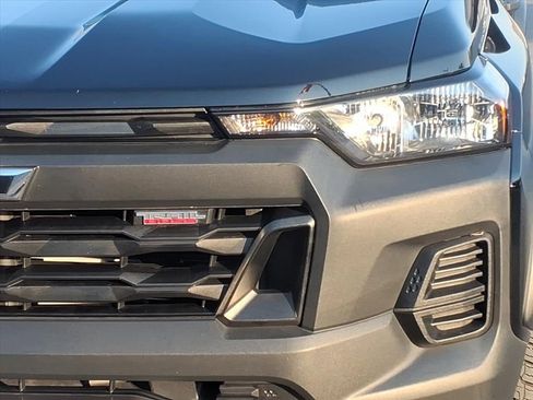Used 2025 Chevrolet Colorado Trail Boss AWD/4WD image 7