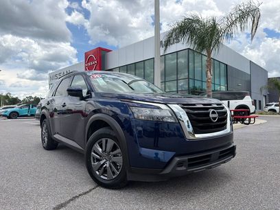 Certified 2025 Nissan Pathfinder SV