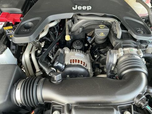 Used 2020 Jeep Gladiator Rubicon w/ LED Lighting Group AWD/4WD image 52