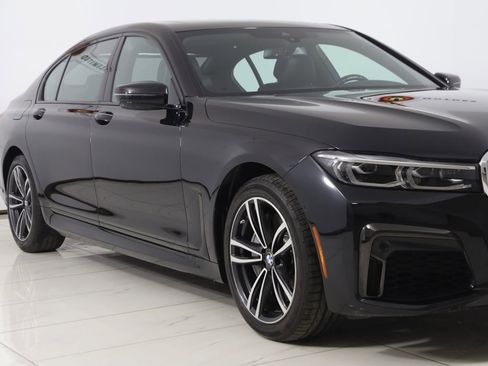 Used 2022 BMW 750i xDrive w/ M Sport Package image 53