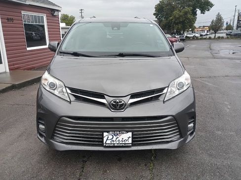 Used 2020 Toyota Sienna XLE FWD image 7