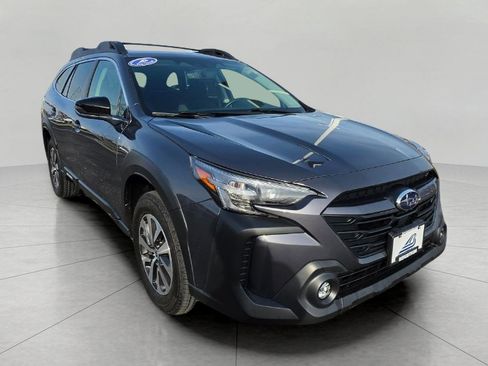Used 2024 Subaru Outback Premium AWD/4WD image 1