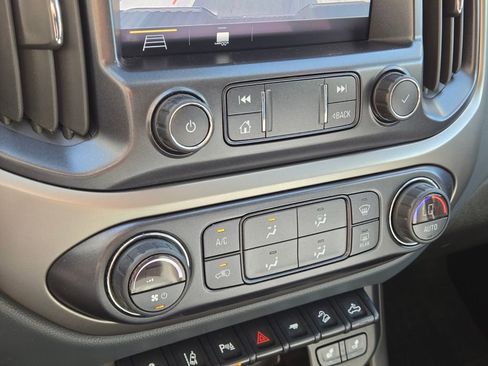 Used 2021 Chevrolet Colorado Z71 w/ Safety Package RWD image 25