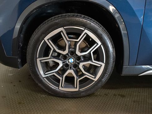 Certified 2023 BMW X1 xDrive28i w/ Premium Package AWD/4WD image 9