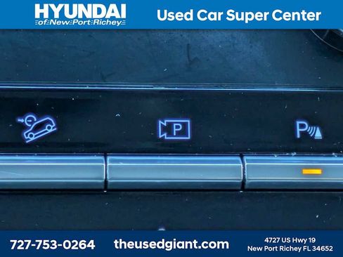 Used 2025 Hyundai Santa Fe SEL FWD image 30