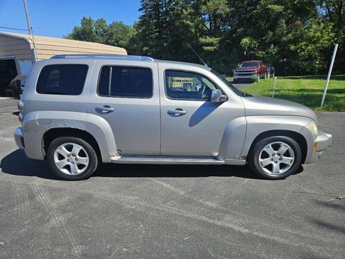 Used 2007 Chevrolet HHR LT FWD image 6