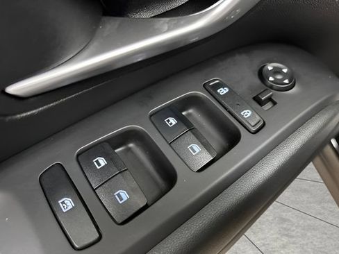 Used 2024 Hyundai Santa Cruz SE image 11