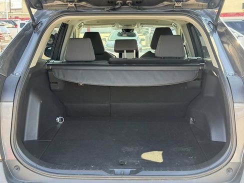 Used 2025 Toyota RAV4 XLE FWD image 31