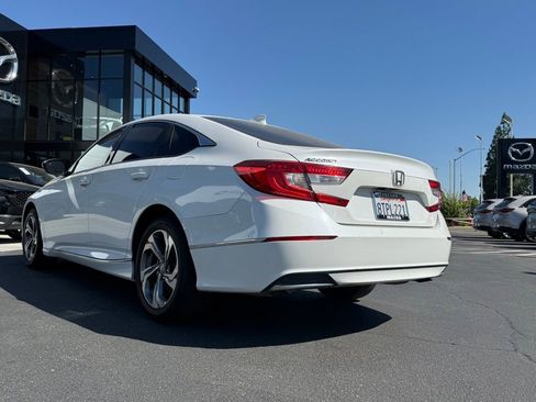 Used 2020 Honda Accord EX image 9