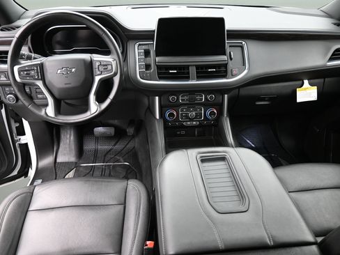 Used 2023 Chevrolet Tahoe Z71 w/ Z71 Off-Road Package AWD/4WD image 17