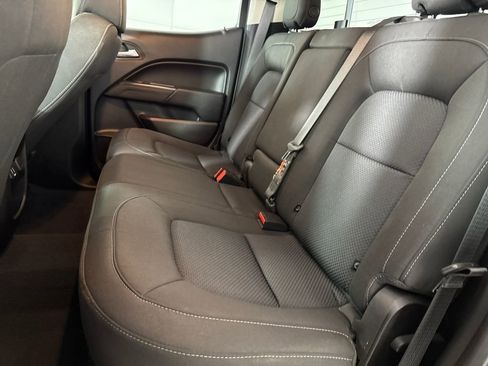 Used 2019 Chevrolet Colorado LT w/ LT Convenience Package image 12