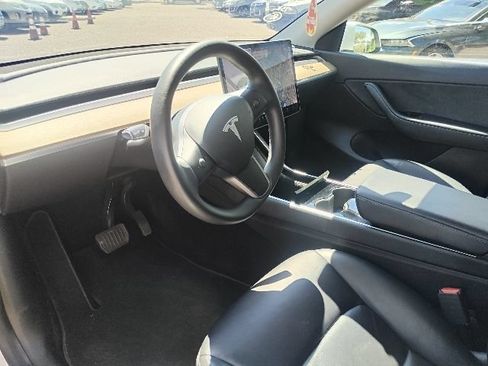 Used 2020 Tesla Model Y Long Range AWD/4WD image 23