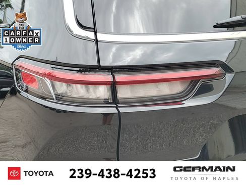 Used 2023 Jeep Grand Cherokee L Laredo RWD image 16