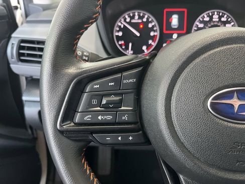 Used 2024 Subaru Crosstrek 2.5i Limited AWD/4WD image 7