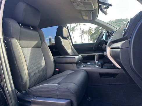 Used 2014 Toyota Tundra SR5 w/ TRD Off Road Package image 9