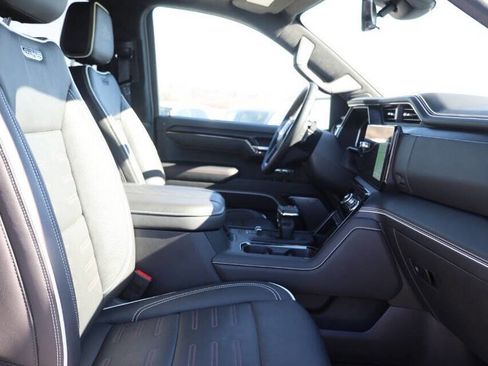 Used 2025 GMC Sierra 1500 AT4X w/ AT4X AEV Edition image 15