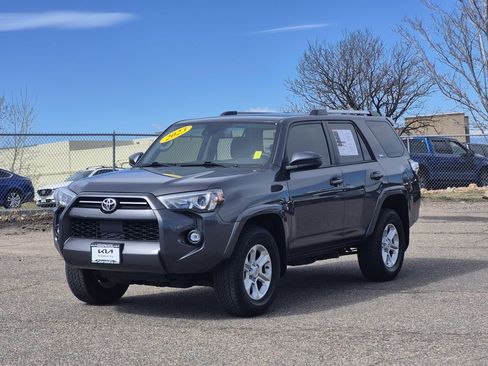 Used 2023 Toyota 4Runner SR5 AWD/4WD image 4