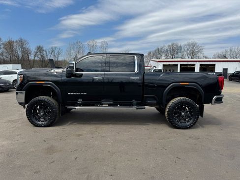 Used 2020 GMC Sierra 2500 SLT w/ SLT Premium Plus Package AWD/4WD image 2
