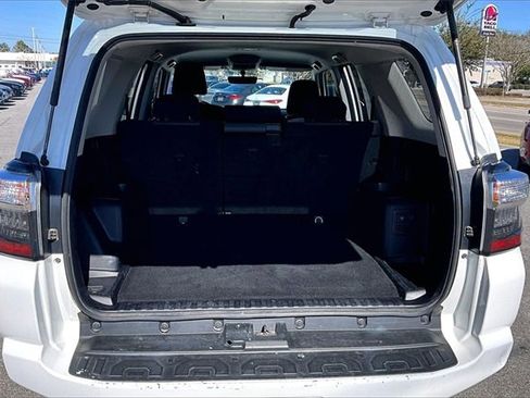 Used 2018 Toyota 4Runner SR5 image 37