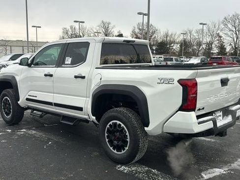New 2026 Toyota Tacoma TRD Off-Road image 5