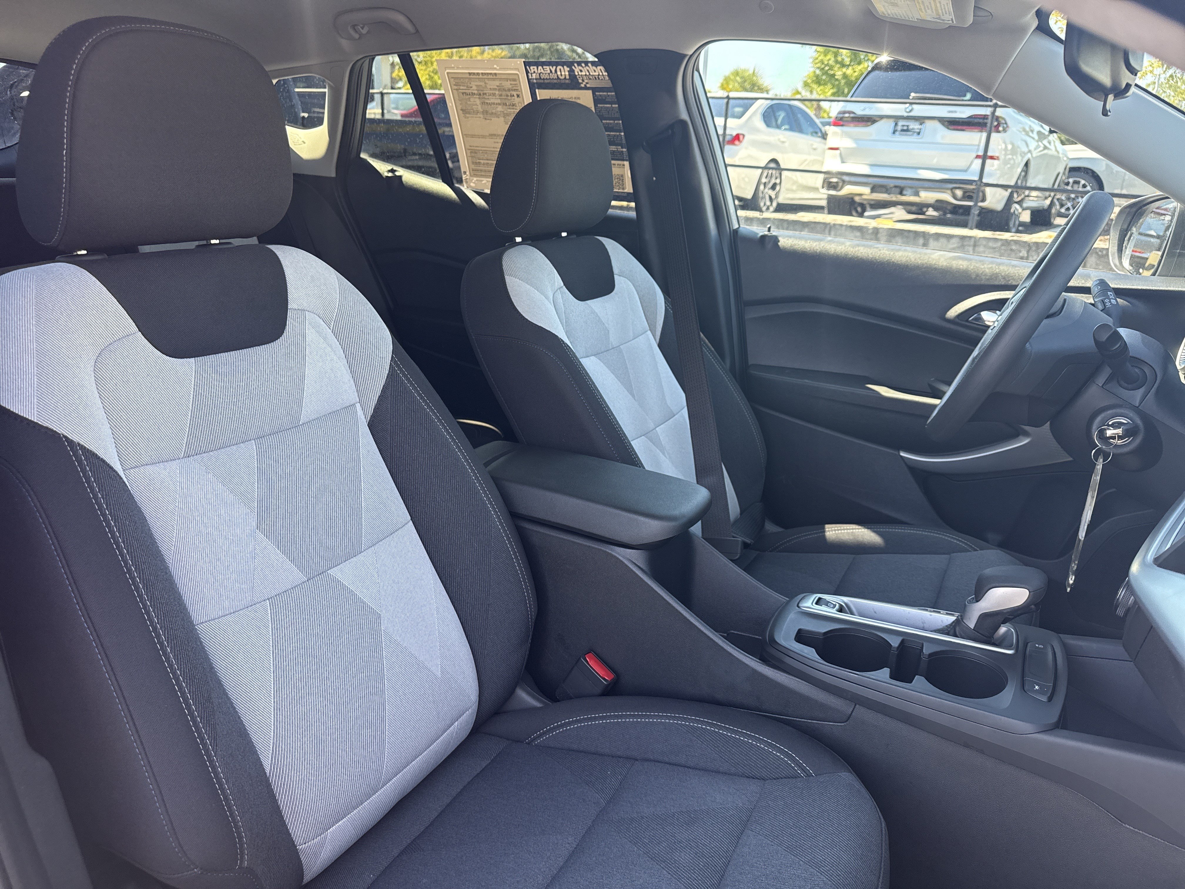Used 2026 Chevrolet Trax LS FWD image 31