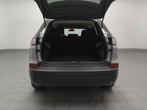 Used 2020 Jeep Cherokee Latitude FWD image 29