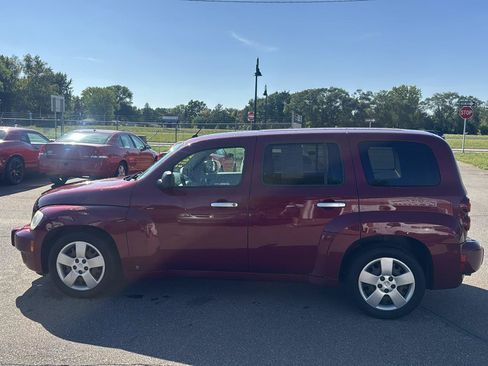 Used 2007 Chevrolet HHR LS FWD image 8