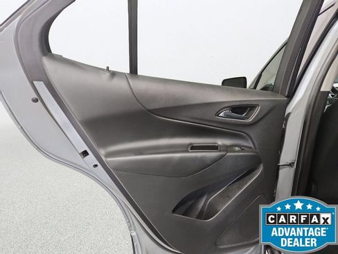 Used 2023 Chevrolet Equinox LT FWD image 22