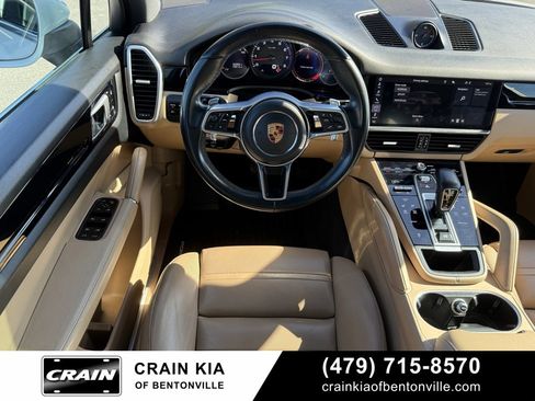 Used 2019 Porsche Cayenne image 25
