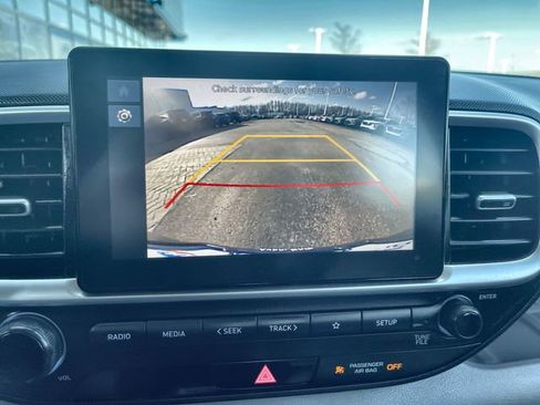 Used 2023 Hyundai Venue SEL w/ Cargo Package image 14