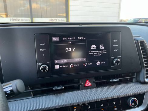 Used 2025 Kia Sportage LX FWD image 19