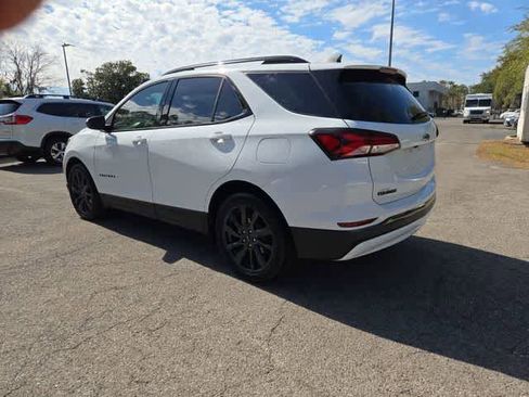 Used 2023 Chevrolet Equinox RS FWD image 4