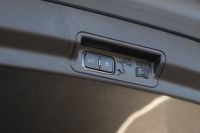 New 2027 Ford Explorer ST-Line AWD/4WD image 10