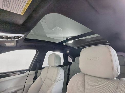 Certified 2026 Porsche Macan GTS AWD/4WD image 35
