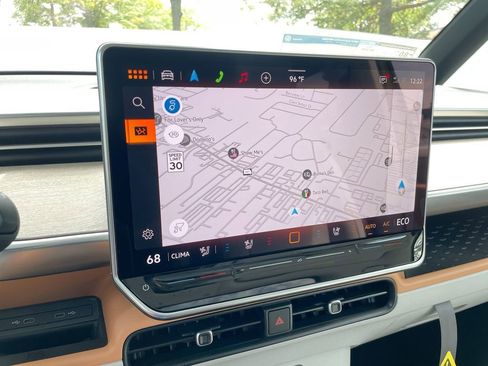 New 2025 Volkswagen ID. Buzz Pro S Plus image 44