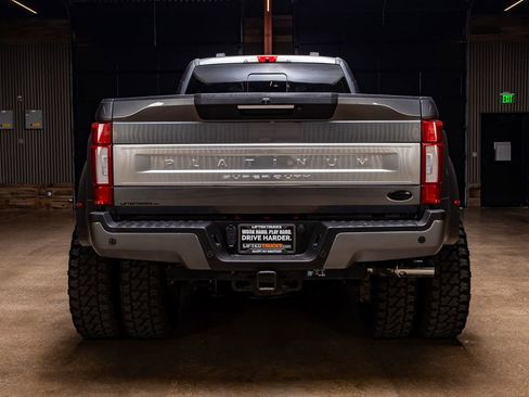 Used 2022 Ford F450 Platinum w/ FX4 Off-Road Package image 7