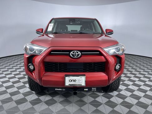 Used 2022 Toyota 4Runner SR5 Premium AWD/4WD image 32