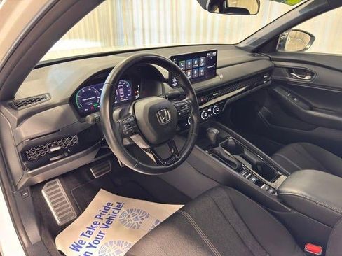 Used 2023 Honda Accord Sport image 11