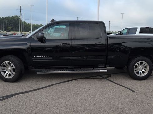 Used 2018 Chevrolet Silverado 1500 LT w/ All Star Edition AWD/4WD image 2