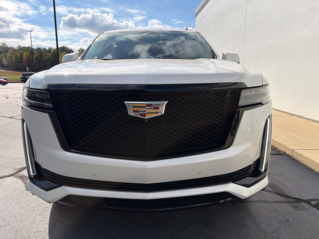 Used 2022 Cadillac Escalade ESV Sport Platinum AWD/4WD image 5