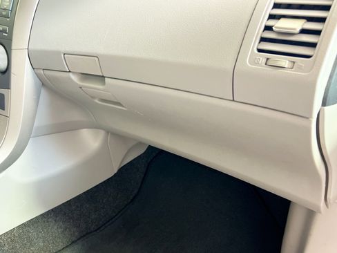 Used 2011 Toyota Corolla LE image 33