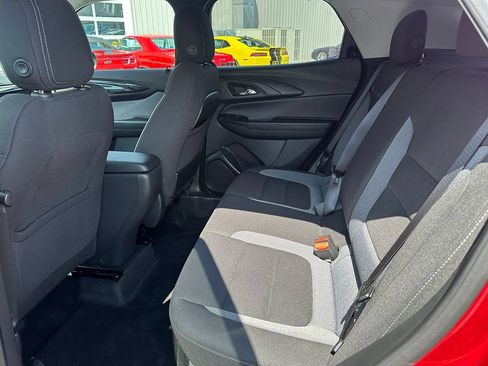 Used 2024 Chevrolet TrailBlazer LT w/ LT Cold Weather Package FWD image 20