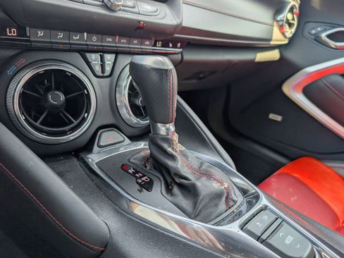 Used 2019 Chevrolet Camaro LT RWD image 13
