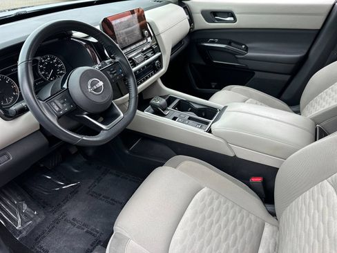Used 2022 Nissan Pathfinder SV FWD image 9
