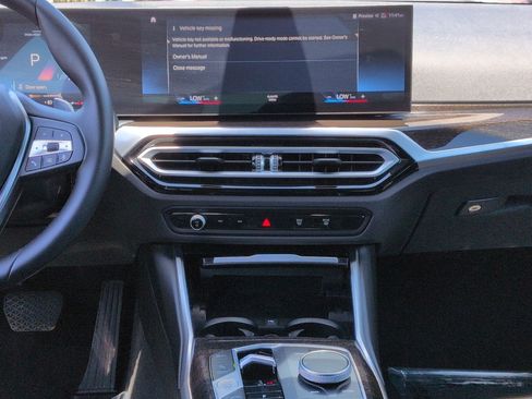 Certified 2023 BMW 330i Sedan w/ Convenience Package RWD image 30