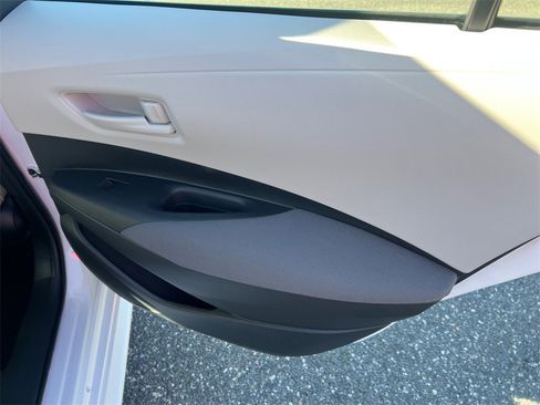 Certified 2022 Toyota Corolla LE image 21