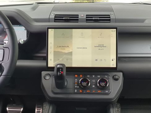 New 2026 Land Rover Defender 110 OCTA AWD/4WD image 29