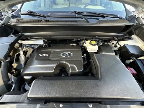 Used 2019 INFINITI QX60 Luxe w/ Essential Package image 31