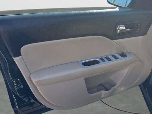 Used 2010 Mercury Milan Premier image 22